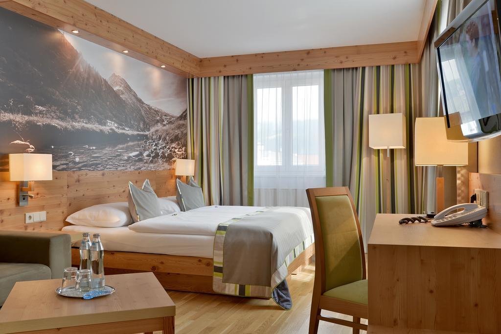 Hotel Goldener Adler Wattens Phòng bức ảnh