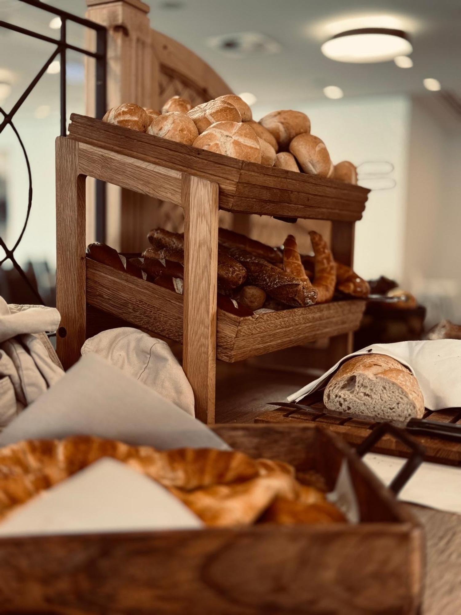 Hotel Goldener Adler Wattens Ngoại thất bức ảnh
